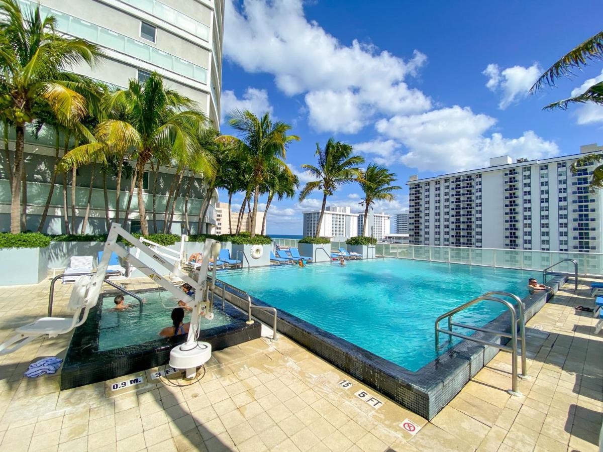 W Residences Fort Lauderdale Luxury Suites Across From Fort Lauderdale Beach ภายนอก รูปภาพ
